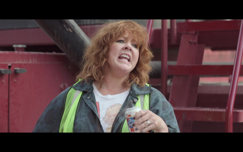 Old Style Beer Enjoyed by Melissa McCarthy as Lydia Berman in Thunder Force (2)