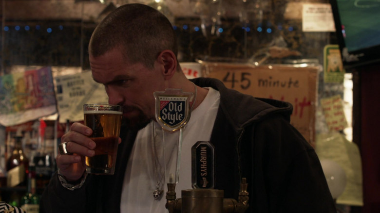 Old Style Beer & Murphy’s Irish Stout in Shameless S11E11 The Fickle Lady is Calling it Quits (2021)