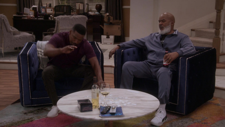 Puma Clyde Sneakers of David Alan Grier as Pops Dixon in Dad Stop Embarrassing Me! S01E03 #YeezysAndShrimp (2021)