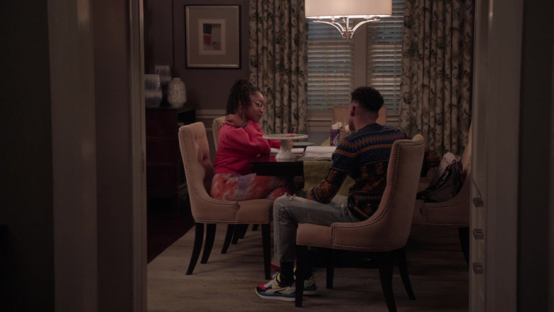 Puma Street Rider Sneakers in Black-ish S07E19 Missions & Ambitions (2021)