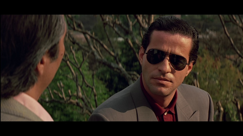 Ray-Ban Aviator Sunglasses in Clear and Present Danger (1994)