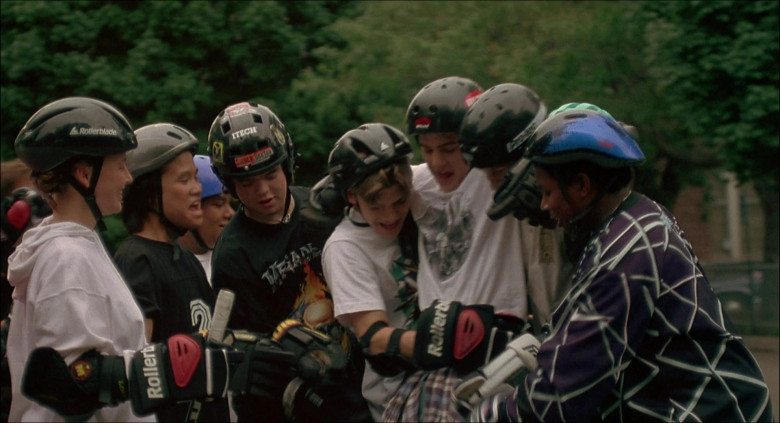Rollerblade Gloves and Helmet, Itech Helmet in D3 The Mighty Ducks (1996)