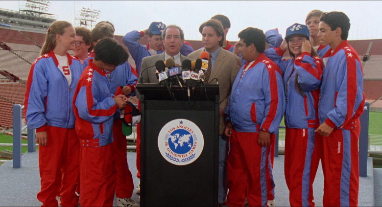 Starter Tracksuits in D2 The Mighty Ducks – 1994 Fashion Outfits (6)