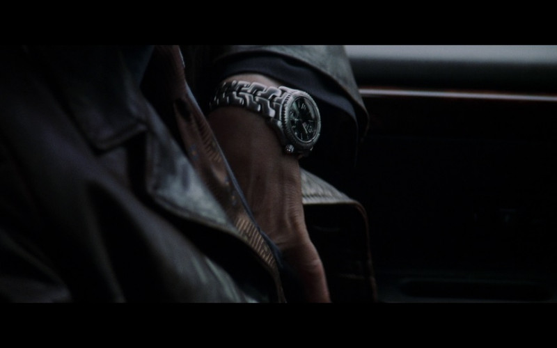 TAG Heuer Link Watch in Insomnia (2002)