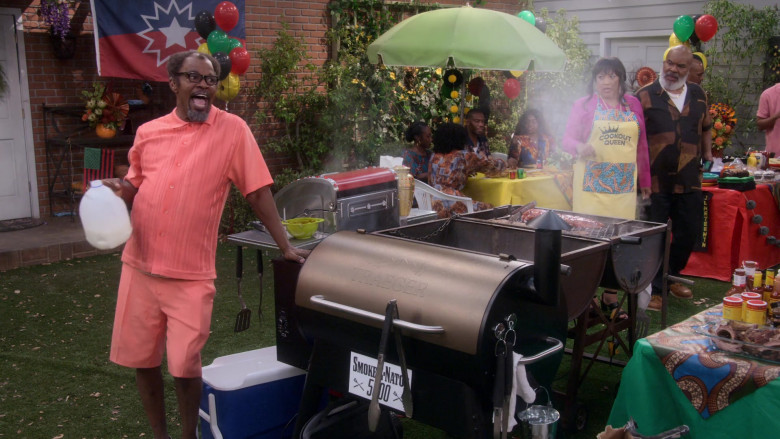 Traeger Grill in Dad Stop Embarrassing Me! S01E06 #ThrillaOnTheGrill (2)