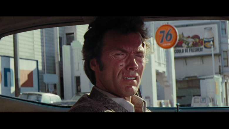 Union 76 Gas Station in Magnum Force (1973)