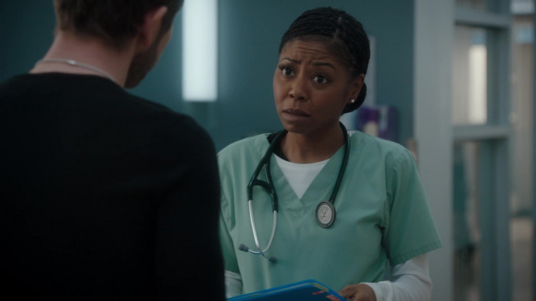 3M Littmann Stethoscopes in The Resident S04E14 Past, Present, Future (3)