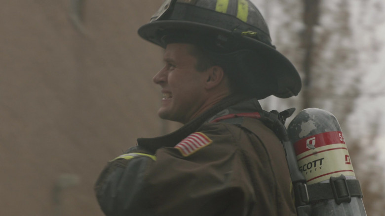 3M Scott SCBA & Breathing Air Products in Chicago Fire S09E14 TV Show (1)