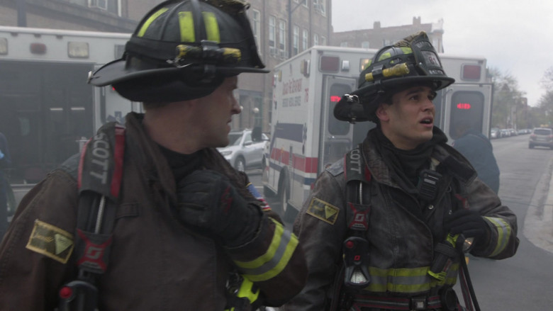 3M Scott SCBA & Breathing Air Products in Chicago Fire S09E14 TV Show (3)