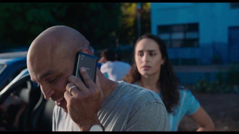 Alcatel Smartphone of Jimmy Gonzales as Omar in Blue Miracle (2021)