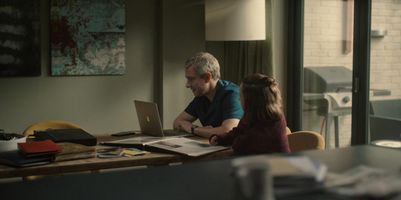 Apple MacBook Laptop Used by Martin Freeman as Paul Worsley in Breeders S02E09 (1)