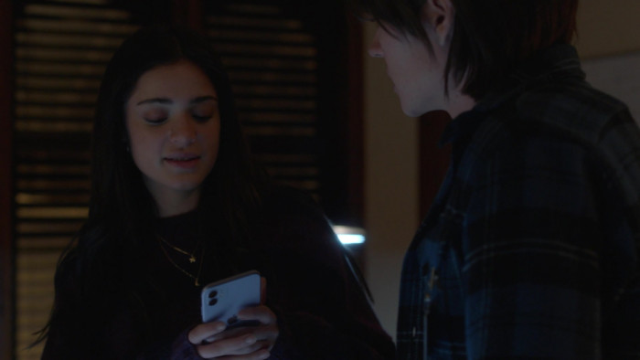 Apple Iphone Smartphone In Manifest S03e09 Bogey 2021