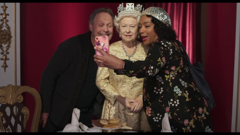 Apple iPhone Smartphone of Tiffany Haddish as Emma Payge in Here Today (2021)