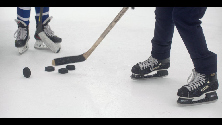 Bauer Hockey Skates in The Mighty Ducks Game Changers S01E07 Pond Hockey (2021)
