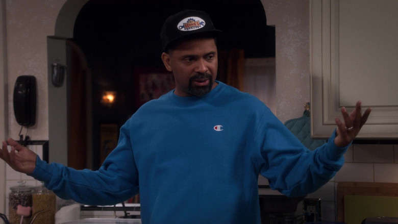 Champion Blue Sweatshirt of Mike Epps as Bennie Upshaw in The Upshaws S01E05 Ridin' Dirty (2021)