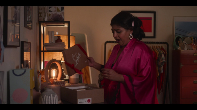 Christian Louboutin Shoes of Punam Patel as Kim Laghari in Special S02E03 That's The Way The Boys Are (2)