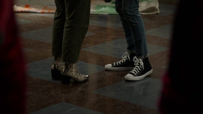 Converse Shoes in High School Musical The Musical The Series S02E03 (2)