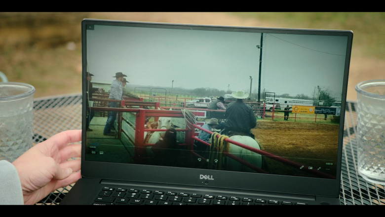 Dell Laptop in Panic S01E06 TV Show (1)