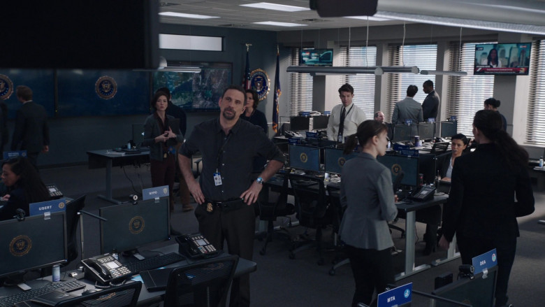 Dell Monitors in FBI S03E13 (3)