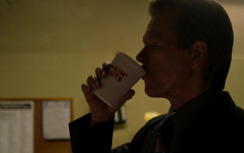 Dunkin' Donuts Coffee Enjoyed by Kevin Bacon as John ‘Jackie' Rohr in City on a Hill S02E06 Don't Go Sayin Last Words (2021)