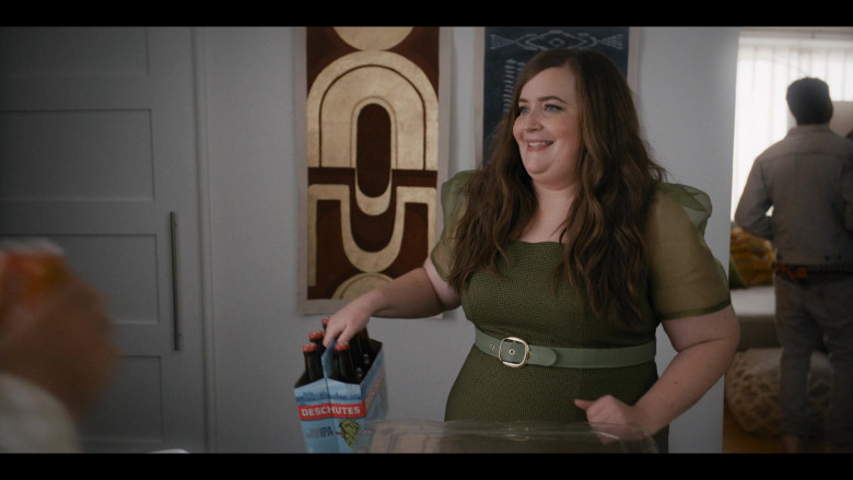 Fresh Squeezed IPA by Deschutes Brewery Held by Aidy Bryant as Annie Easton in Shrill S03E056 (2)