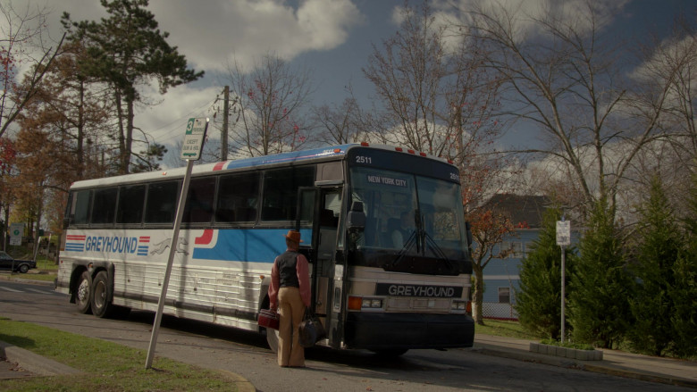 Greyhound Buses in Pose S03E04 (4)
