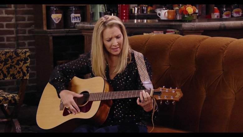 Guild Guitar of Lisa Kudrow in Friends The Reunion (2021)