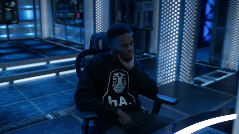 Haculla NYC Crew Pullover in Black Lightning S04E11 TV Show Outfits 2021 (1)
