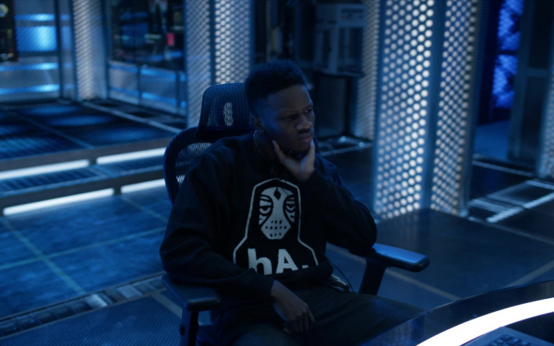 Haculla NYC Crew Pullover in Black Lightning S04E11 TV Show Outfits 2021 (1)