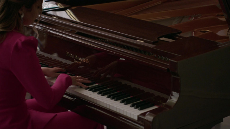 Hallet, Davis & Co. Piano in Dynasty S04E01 That Unfortunate Dinner (2021)
