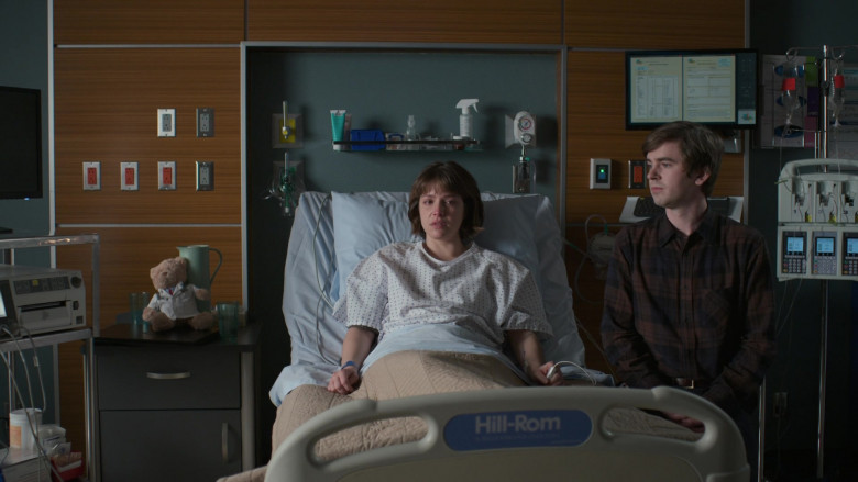 Hill-Rom Hospital Beds in The Good Doctor S04E16 (5)