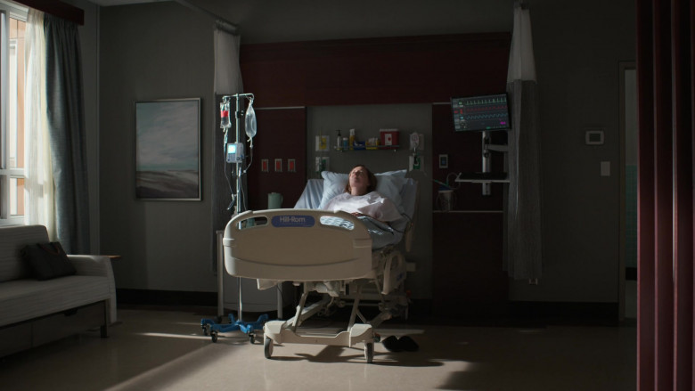Hill-Rom Hospital Beds in The Good Doctor S04E17 Letting Go (3)