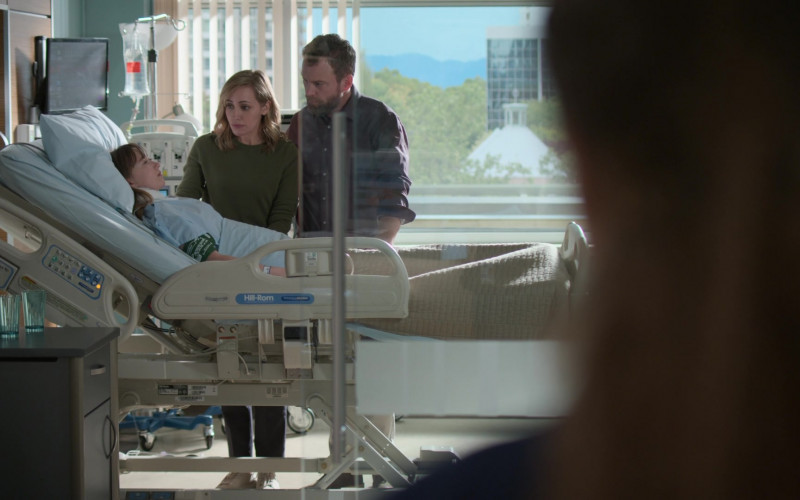 Hill Rom Hospital Beds in The Good Doctor S04E18 (2)
