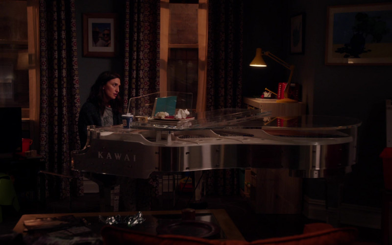 Kawai Grand Piano in Girls5eva S01E04 "Carma" (2021)