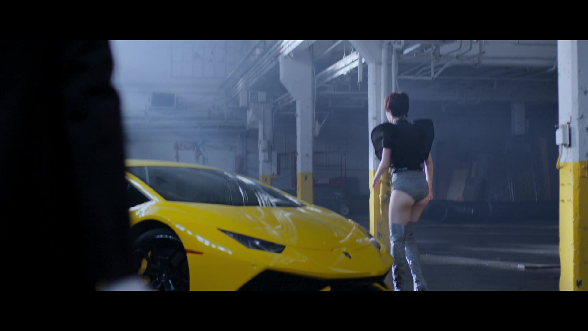 Lamborghini Yellow Sports Car in Jupiter’s Legacy S01E04 "All the Devi...