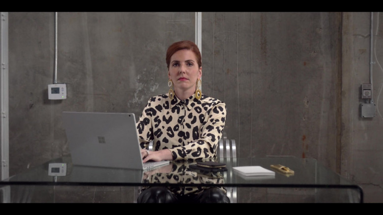 Microsoft Surface Notebooks in Special S02E08 (2)