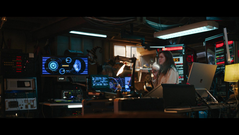 Microsoft Surface Studio Computer Used by Anne Hathaway as Leah in Solos S01E01 LEAH (2)
