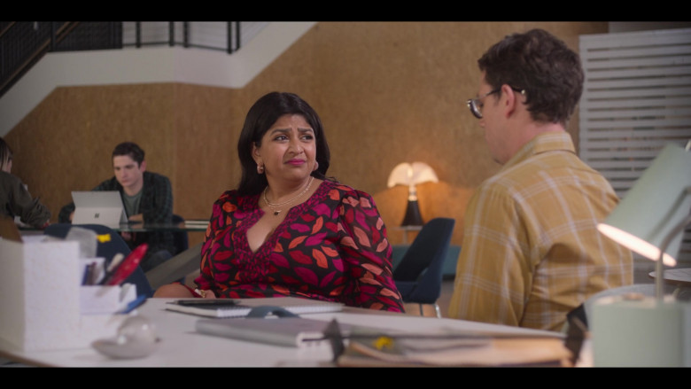 Microsoft Surface Tablets in Special S02E03 (1)