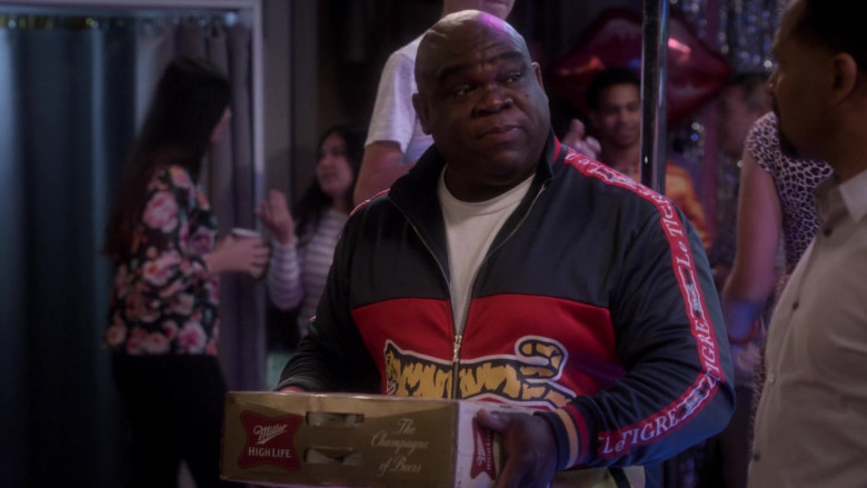 Miller High Life Beer in The Upshaws S01E01 Birthday B.S. (2021)