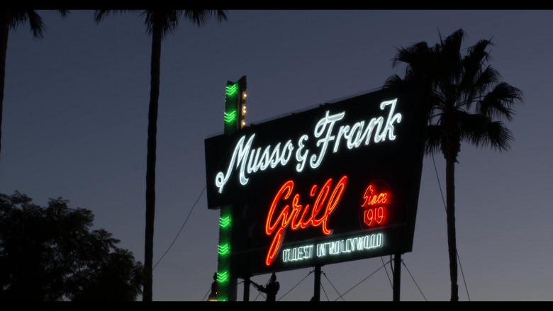Musso & Frank Grill American Restaurant in The Kominsky Method S03E03 Chapter 19. And it's getting more and more absurd (2021)