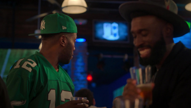 New Era New York Yankees Green Snapback Hat in Run The World S01E03 What a Co-inky-d… (2021)