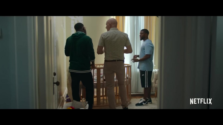 Nike Men's Sneakers and Shorts of Kevin Hart as Matthew Logelin in Fatherhood (2021)
