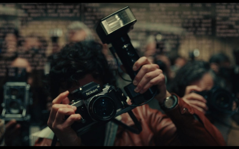 Nikon Photography Camera in Cruella (2021)
