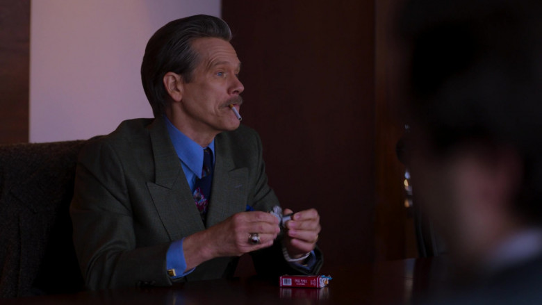 Pall Mall Cigarettes of Kevin Bacon as John ‘Jackie’ Rohr in City on a Hill S02E08 Pax Bostonia (2021)
