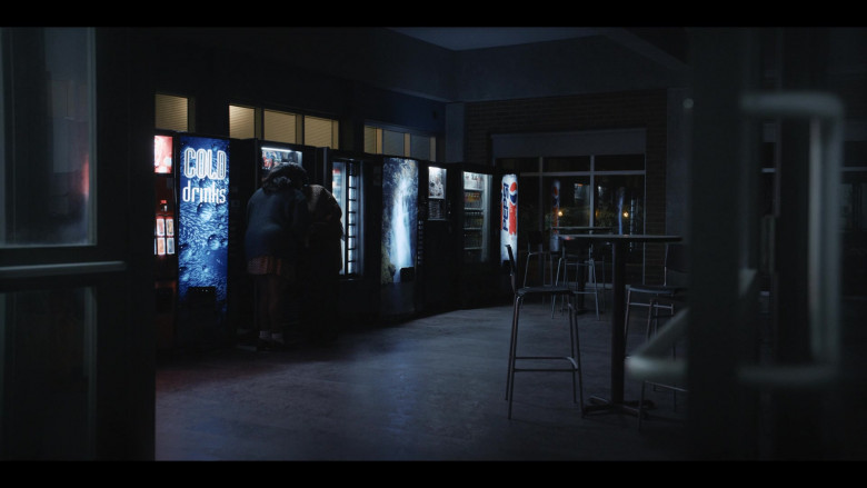 Pepsi Vending Machine in Shrill S03E07 Beach (2021)