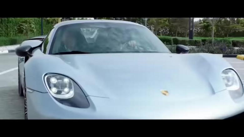 Porsche 918 Spyder Sports Car in The Misfits 2021 Movie (2)