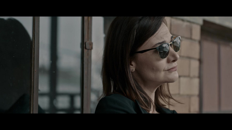 Ray-Ban Sunglasses of Erica Wessels as Jodie Snyman in I Am All Girls (3)