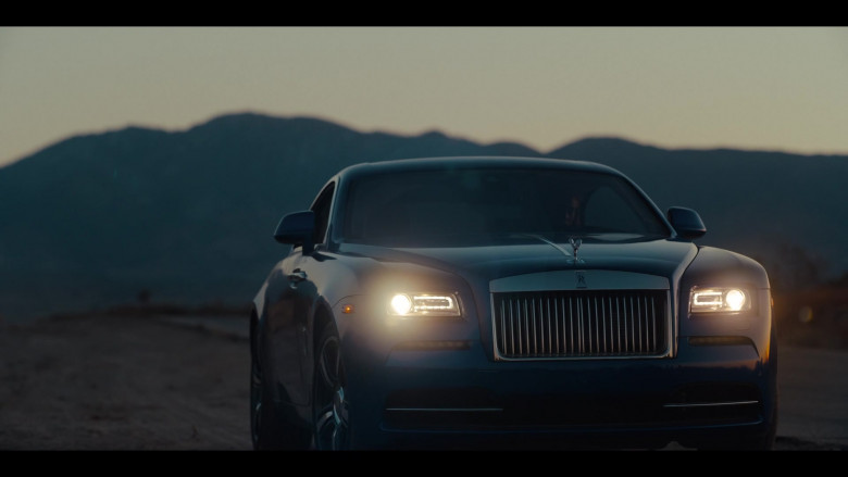 Rolls-Royce Wraith Blue Car in Hacks S01E02 TV Show 2021 (7)
