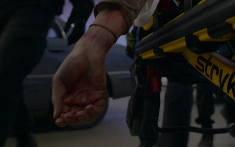 Stryker Transport Stretcher in Chicago P.D. S08E16 The Other Side (2021)