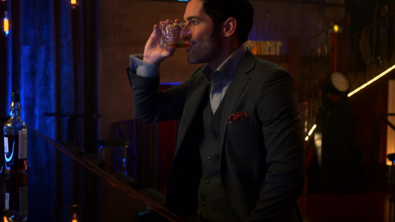 Talisker Whisky Enjoyed by Tom Ellis in Lucifer S05E14 (1)